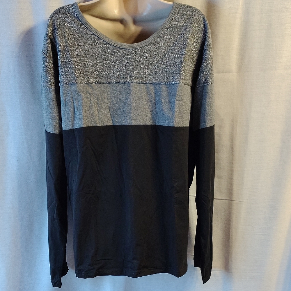 Two-Tone Gray and Black Long Sleeve Top